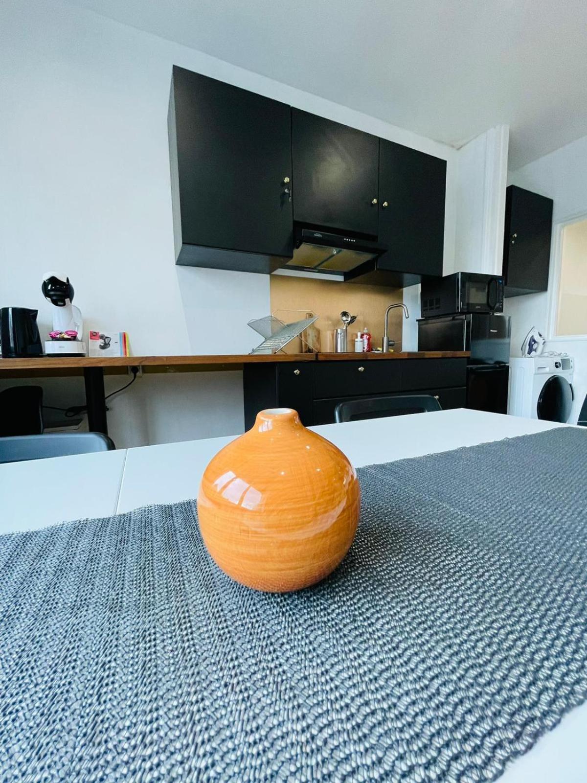 Appartement Oasis De Confort Tourcoing Exteriör bild