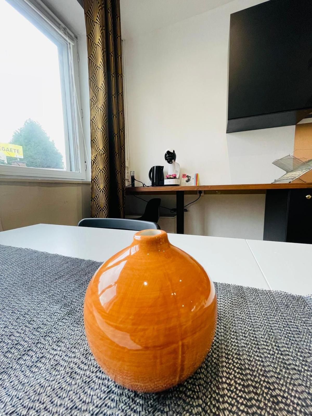 Appartement Oasis De Confort Tourcoing Exteriör bild